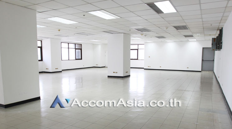  1  Studio Office Space For Rent in Charoen Nakhon ,Bangkok BTS Krung Thon Buri at Thai Sri Tower AA17855